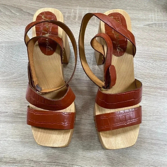 New Free People Mallory Clogs Wood Heel Sandal Shoes in Luggage Brown 11 - Picture 7 of 15
